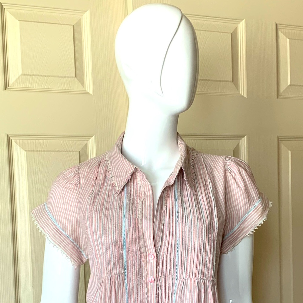 Anthropologie - women’s button down shirt (Size M)